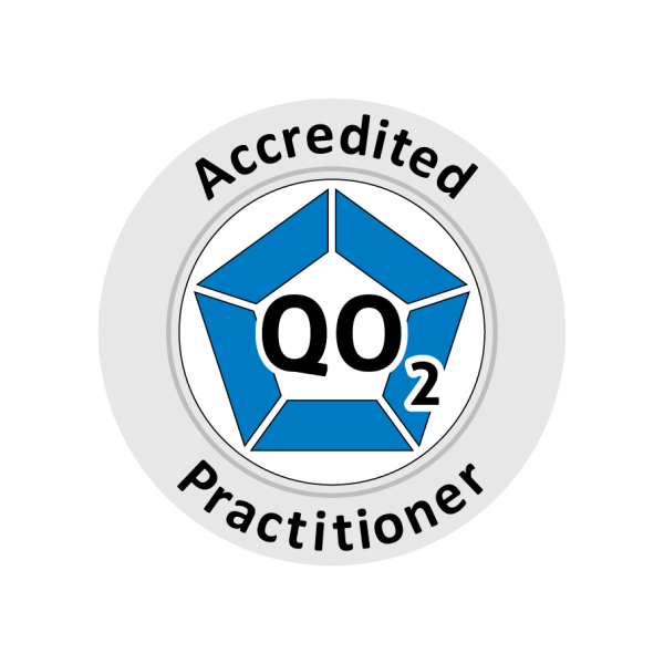 QO2 Accredited Practitioner badge